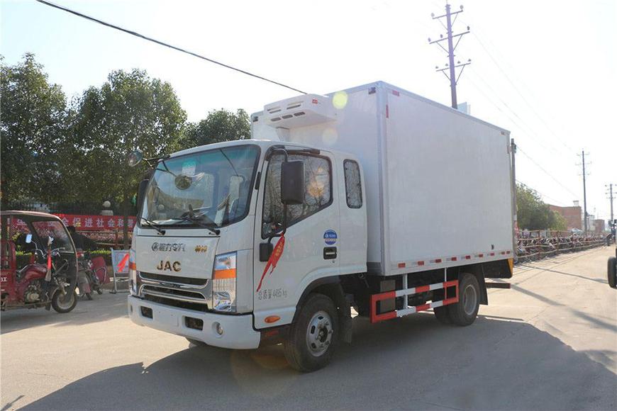 程力威牌CLW5041XLCH5冷藏車