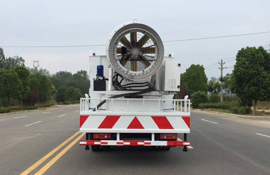 東風天錦噴霧車