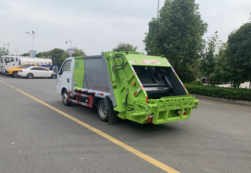 國(guó)六東風途逸壓縮垃圾車